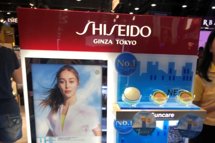 thailand-eve-and-boy-shiseido-corner-japanese-products